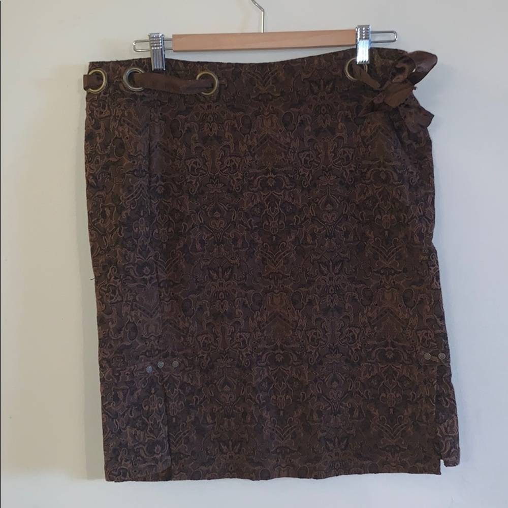 Brown brocade skirt